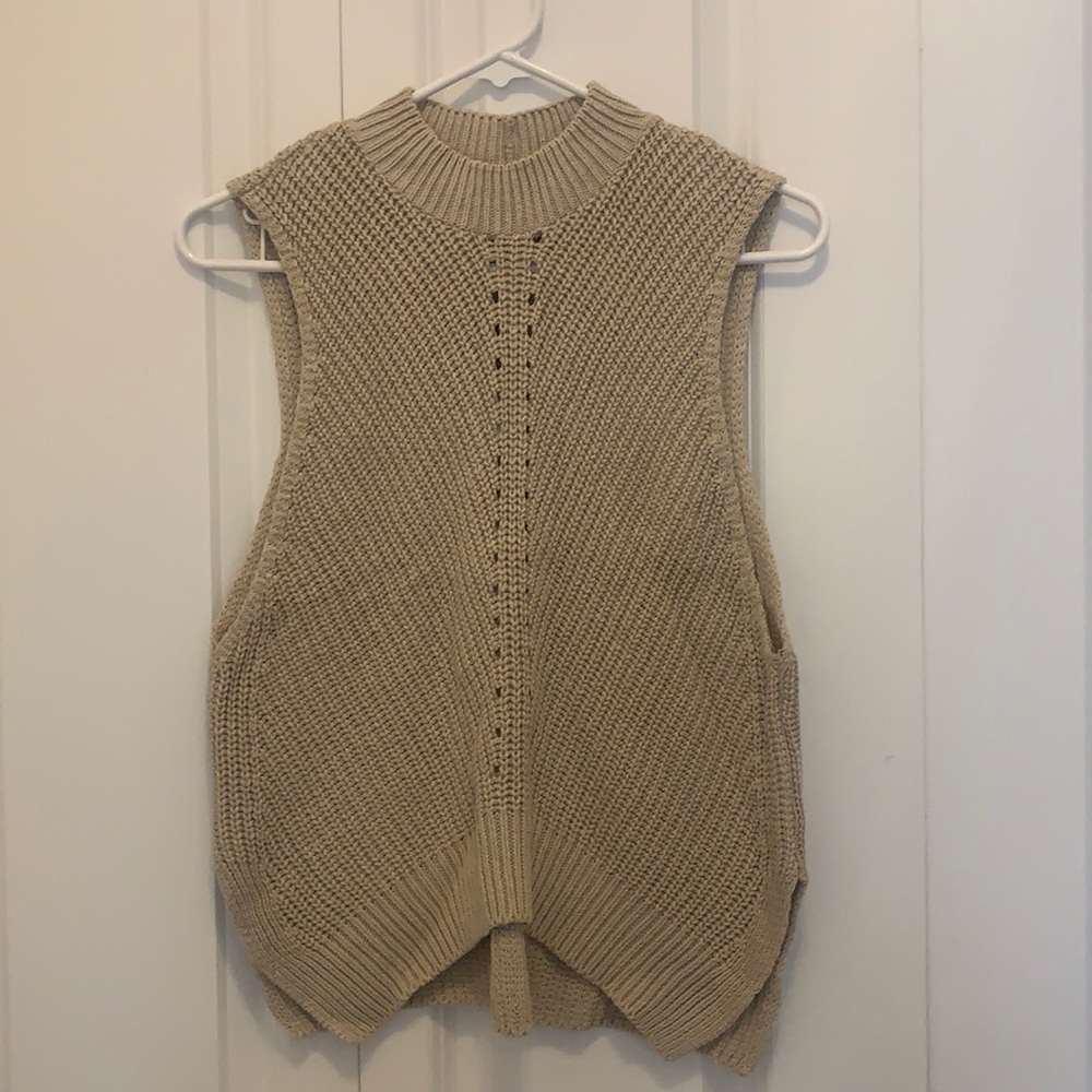 Express sleeveless sweater size small